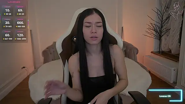 FataleNellie online show from 04-28-26, 08:58