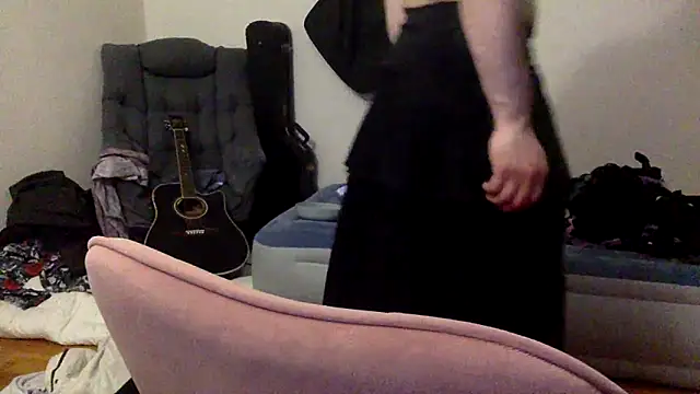 slutzilly online show from 03-04-26, 07:03