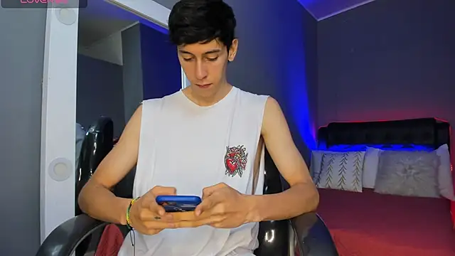 Snapshot of Jhon_snow22 chatting on 09-29-25, 11:37 Jhon snow22 online show from 09-29-25, 11:37