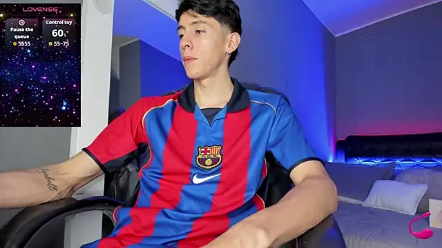 Snapshot of Jhon_snow22 chatting on 10-06-25, 12:46 Jhon snow22 online show from 10-06-25, 12:46