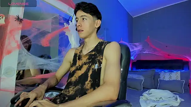 Snapshot of Jhon_snow22 chatting on 10-08-25, 12:47 Jhon snow22 online show from 10-08-25, 12:47