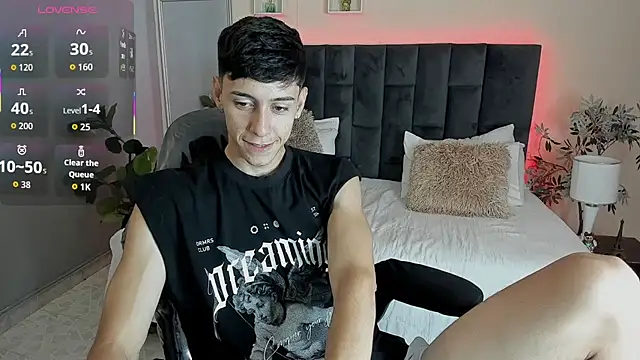 Snapshot of Jhon_snow22 chatting on 11-25-25, 01:11 Jhon snow22 online show from 11-25-25, 01:11