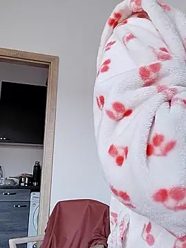 Snapshot of VikaKing chatting on 11-13-25, 10:14 VikaKing online show from 11-13-25, 10:14