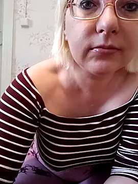 VikaKing online show from 04-25-26, 01:52