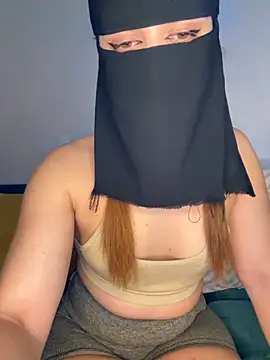 Snapshot of Elina-Marina chatting on 09-16-25, 03:02 Elina-Marina online show from 09-16-25, 03:02