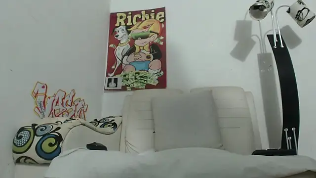 Thomasjons  online show from 02-10-26, 04:16