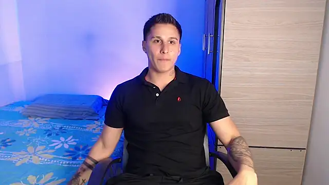 valentinosex1 online show from 10-31-25, 09:05