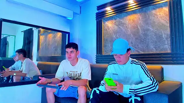 Snapshot of Rick_big chatting on 09-30-25, 03:44 Rick big online show from 09-30-25, 03:44