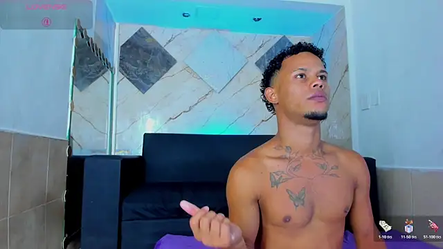 Snapshot of Rick_big chatting on 04-07-26, 04:46 Rick big online show from 04-07-26, 04:46