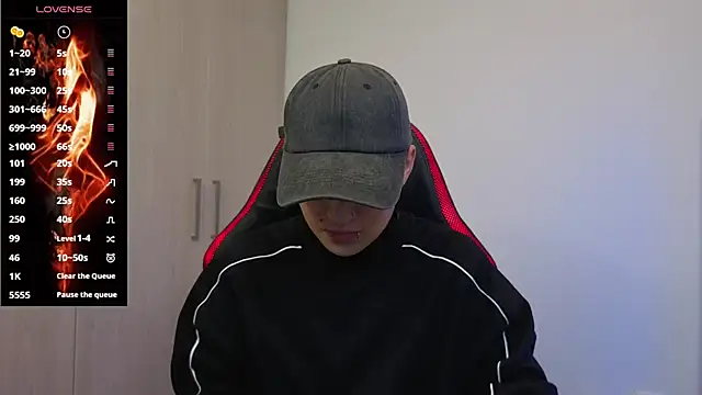 imlaiaaa online show from 12-18-25, 01:44