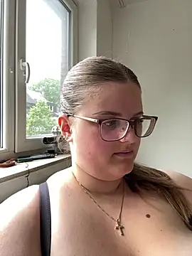 CurvyPaar2 online show from 05-18-26, 10:54