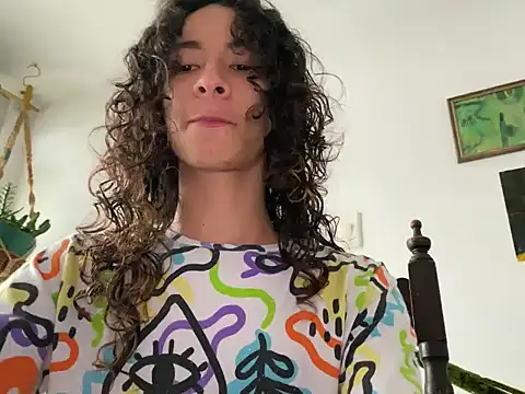 Snapshot of camille_delrey chatting on 10-27-25, 06:23 camille delrey online show from 10-27-25, 06:23