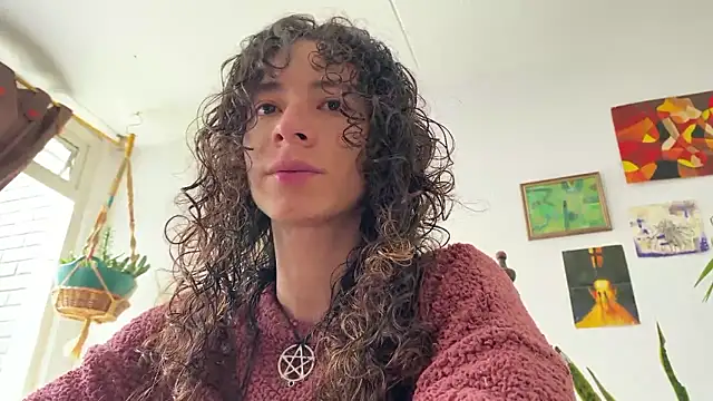 Snapshot of camille_delrey chatting on 11-13-25, 04:06 camille delrey online show from 11-13-25, 04:06