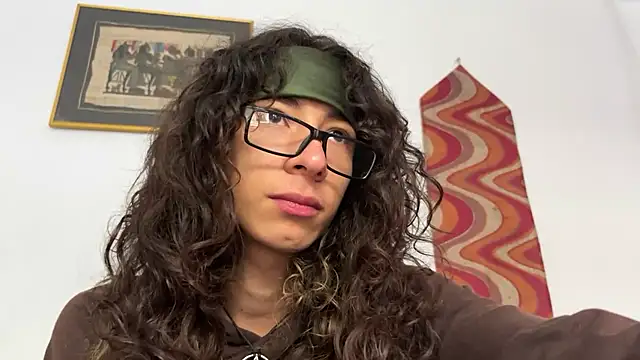 Snapshot of camille_delrey chatting on 12-15-25, 12:53 camille delrey online show from 12-15-25, 12:53