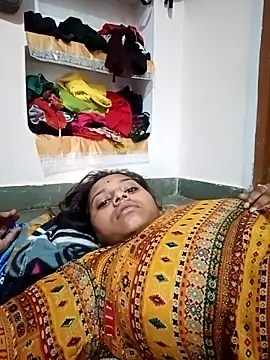 Snapshot of Hot_crety chatting on 09-26-25, 01:20 Hot crety online show from 09-26-25, 01:20