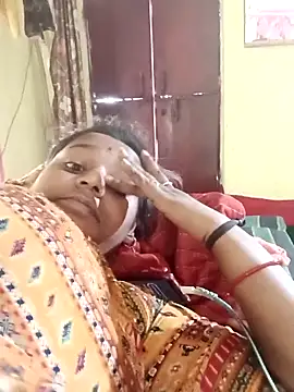 Hot crety online show from 04-16-26, 05:52