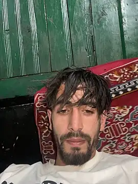 lyath3245 online show from 04-18-26, 06:39