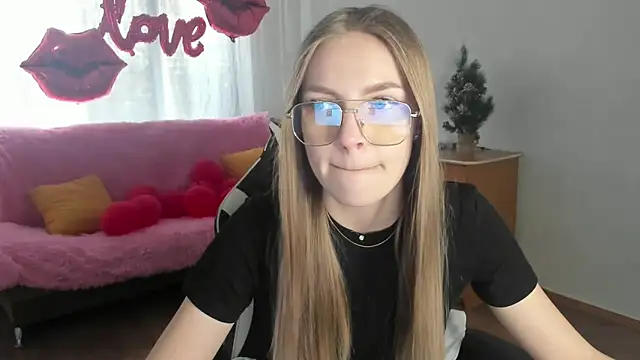 HitGyrl online show from 03-13-26, 07:59