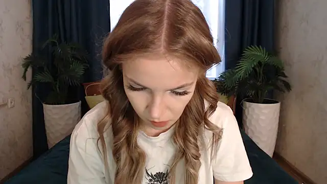 HitGyrl online show from 03-31-26, 08:48