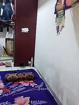 Snapshot of sneha_bebo chatting on 09-15-25, 03:45 sneha bebo online show from 09-15-25, 03:45