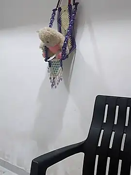 Snapshot of sneha_bebo chatting on 10-11-25, 03:43 sneha bebo online show from 10-11-25, 03:43