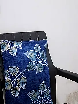 Snapshot of sneha_bebo chatting on 11-17-25, 03:29 sneha bebo online show from 11-17-25, 03:29