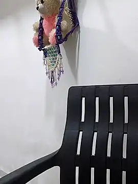 Snapshot of sneha_bebo chatting on 11-23-25, 03:34 sneha bebo online show from 11-23-25, 03:34