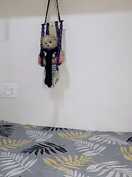 Snapshot of sneha_bebo chatting on 12-15-25, 02:10 sneha bebo online show from 12-15-25, 02:10