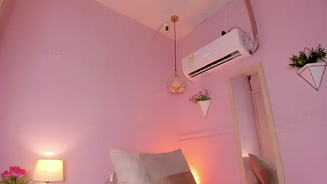 Snapshot of _wendy_x chatting on 02-28-26, 11:33 wendy x online show from 02-28-26, 11:33