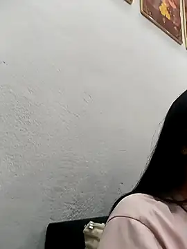 MinhChauXXX19 online show from 03-10-26, 03:50