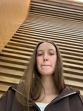 Snapshot of ElliRose chatting on 11-30-25, 08:07 ElliRose online show from 11-30-25, 08:07