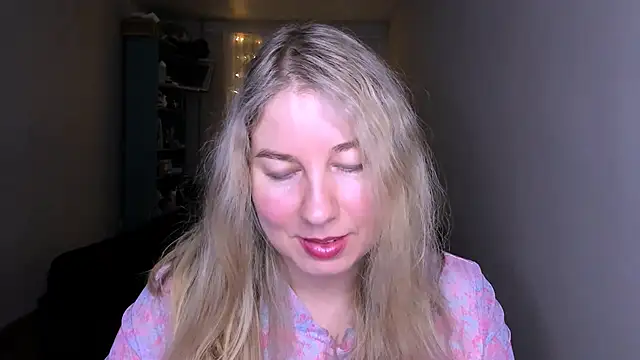 NancySanders online show from 04-25-26, 06:49