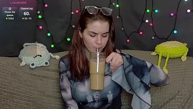 ElzaBlis online show from 12-20-25, 02:57