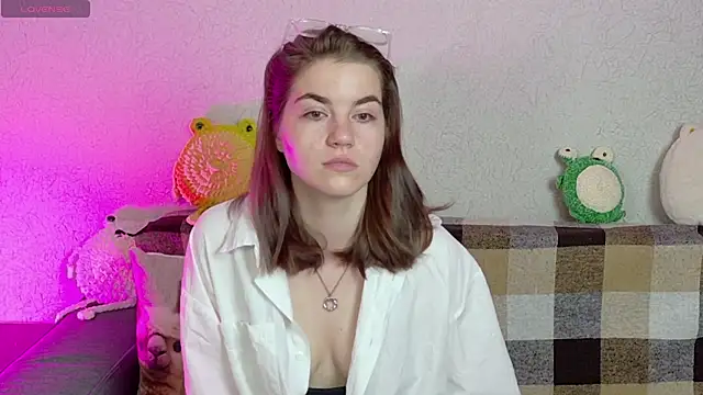 Snapshot of ElzaBlis chatting on 06-16-26, 01:25 ElzaBlis online show from 06-16-26, 01:25