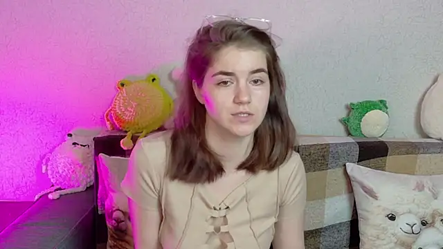 Snapshot of ElzaBlis chatting on 06-19-26, 02:32 ElzaBlis online show from 06-19-26, 02:32