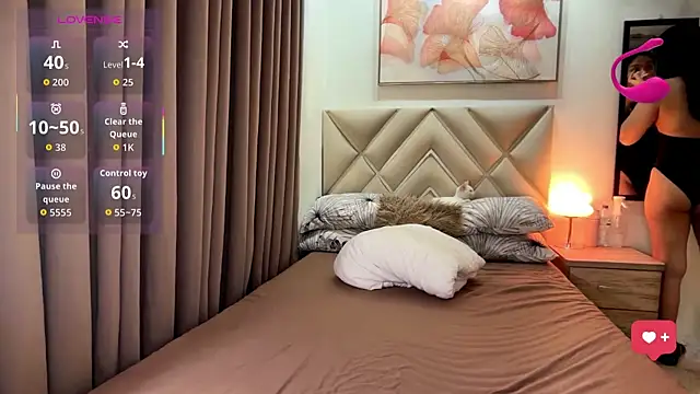 Snapshot of hadahera chatting on 11-24-25, 11:43 hadahera online show from 11-24-25, 11:43