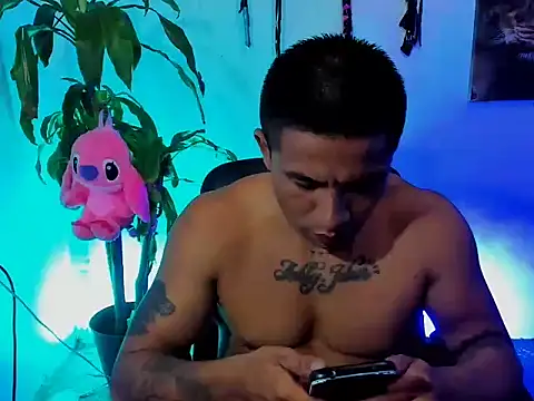 zeus 7777 online show from 09-15-25, 03:06