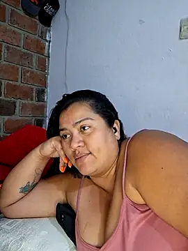 Snapshot of NARNYALABELLA chatting on 10-19-25, 12:33 NARNYALABELLA online show from 10-19-25, 12:33