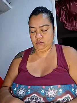 Snapshot of NARNYALABELLA chatting on 10-21-25, 10:38 NARNYALABELLA online show from 10-21-25, 10:38