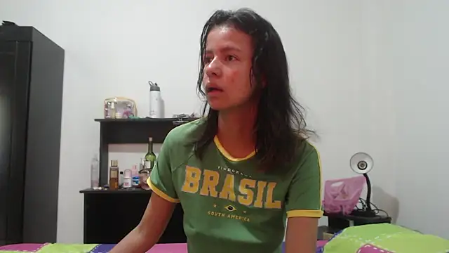 nathaly jones  online show from 05-18-26, 12:22