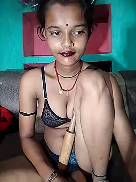 Snapshot of Maya_bhoji chatting on 10-16-25, 11:39 Maya bhoji online show from 10-16-25, 11:39