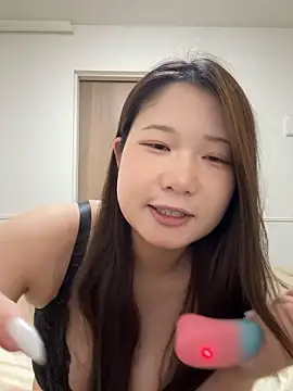  YUNOo0  online show from 12-17-25, 02:23