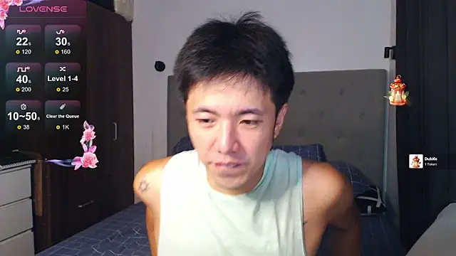 Addictiveboi online show from 04-18-26, 03:21