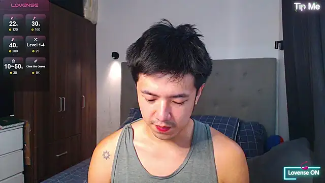 Addictiveboi online show from 04-24-26, 01:19