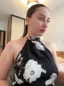 Snapshot of Maribelle_Vinnie chatting on 04-15-26, 11:50 Maribelle Vinnie online show from 04-15-26, 11:50