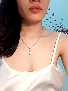 Snapshot of Hinna_x chatting on 06-22-26, 02:02 Hinna x online show from 06-22-26, 02:02