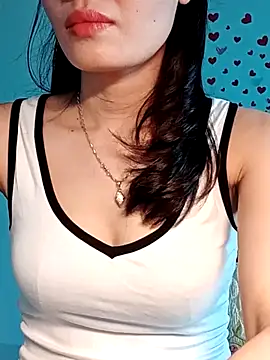 Snapshot of Hinna_x chatting on 06-28-26, 01:55 Hinna x online show from 06-28-26, 01:55