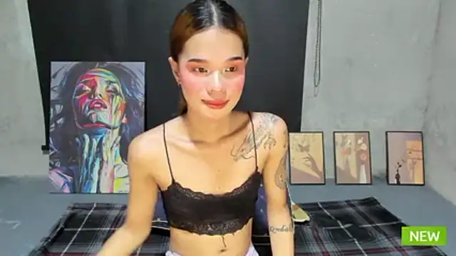 Snapshot of Colette_Thompson chatting on 11-29-25, 12:19 Colette Thompson online show from 11-29-25, 12:19