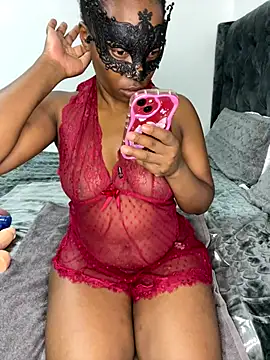 Snapshot of wellbuiltDiosa chatting on 10-05-25, 10:51 wellbuiltDiosa online show from 10-05-25, 10:51