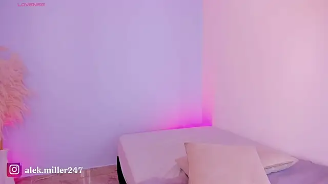 aleksandramiller  online show from 07-26-26, 02:13